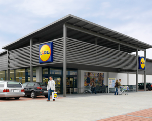 Landquart: Lidl ausgeraubt - Die Kantonspolizei Graubünden sucht Zeugen (Symbolbild: Lidl) Landquart: Lidl ausgeraubt - Die Kantonspolizei Graubünden sucht Zeugen (Symbolbild: Lidl)
