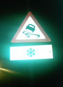 Die Kantonspolizei Graubünden berichtet über einen Schleuder-Unfall in Vaz / Obervaz (Archivfoto: Schlagwort AG)