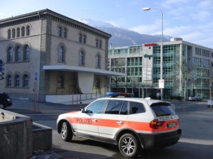 Die Stapo Chur mußte gestern zu zwei Unfällen ausrücken (Archivfoto: Schlagwort AG) Die Stapo Chur mußte gestern zu zwei Unfällen ausrücken (Archivfoto: Schlagwort AG)