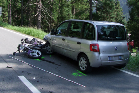 Pontresina: Motorradfahrer bei Kollision verletzt
