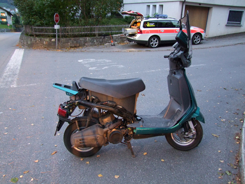 Untervaz: Rollerlenker und Mitfahrerin bei Kollision verletzt
