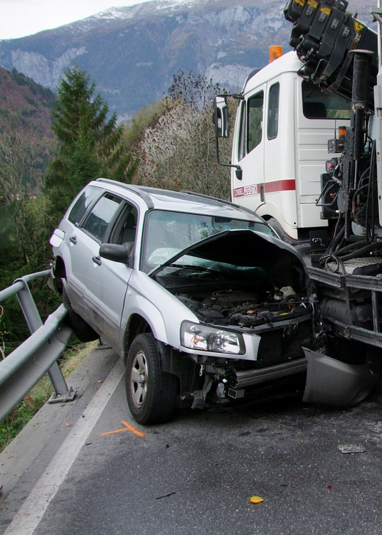 Unfallfoto Kollision Maladers: Kapo Graubünden
