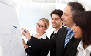 Das Projektteam erarbeitet eine betriebswirtschaftliche Anleitung für die verschiedenen Diversifikationsziele, die einem Technologieunternehmen bei der Erweiterung der Marktsegmente begegnen können.