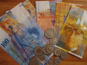 Die Kommission für Staatspolitik und Strategie des Grossen Rates hat die Botschaft der Regierung zur Finanzierung der Kirchen im Kanton Graubünden vorberaten.(Symbolbild)