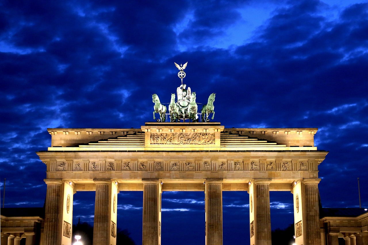 Servus, Grüezi und Hallo!