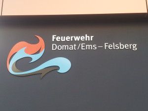 Hier bei der Feuerwehr Domat/Ems-Felsberg im Gebäude Plarenga wurde über das Piloprojekt Domat/Ems gesprochen. 