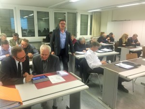 FDP Wirtschaftsbeirat tagte beim Strassenverkehrsamt Graubünden. (Quelle: FDP die Liberalen)
