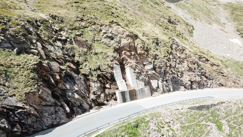 Sperrung der Berninastraße beim Hospiz (Ospizio Bernina)