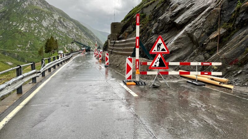 Felssturz: Lukmanierstrasse ist einspurig geöffnet