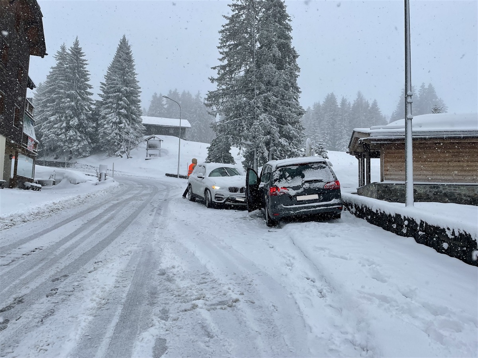 Großraum Lenzerheide: Frontalzusammestoß in Parpan