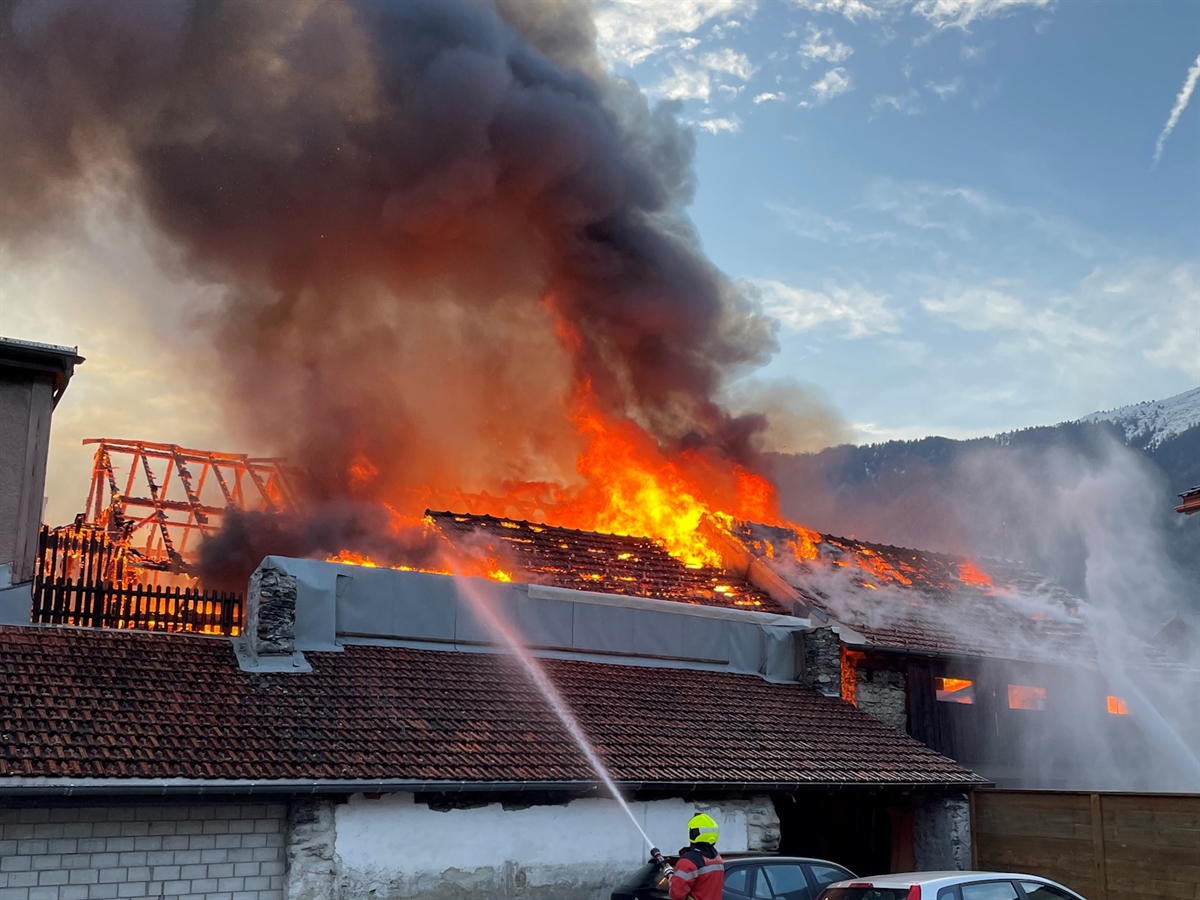 Ems: Großer Sachschaden nach Brand
