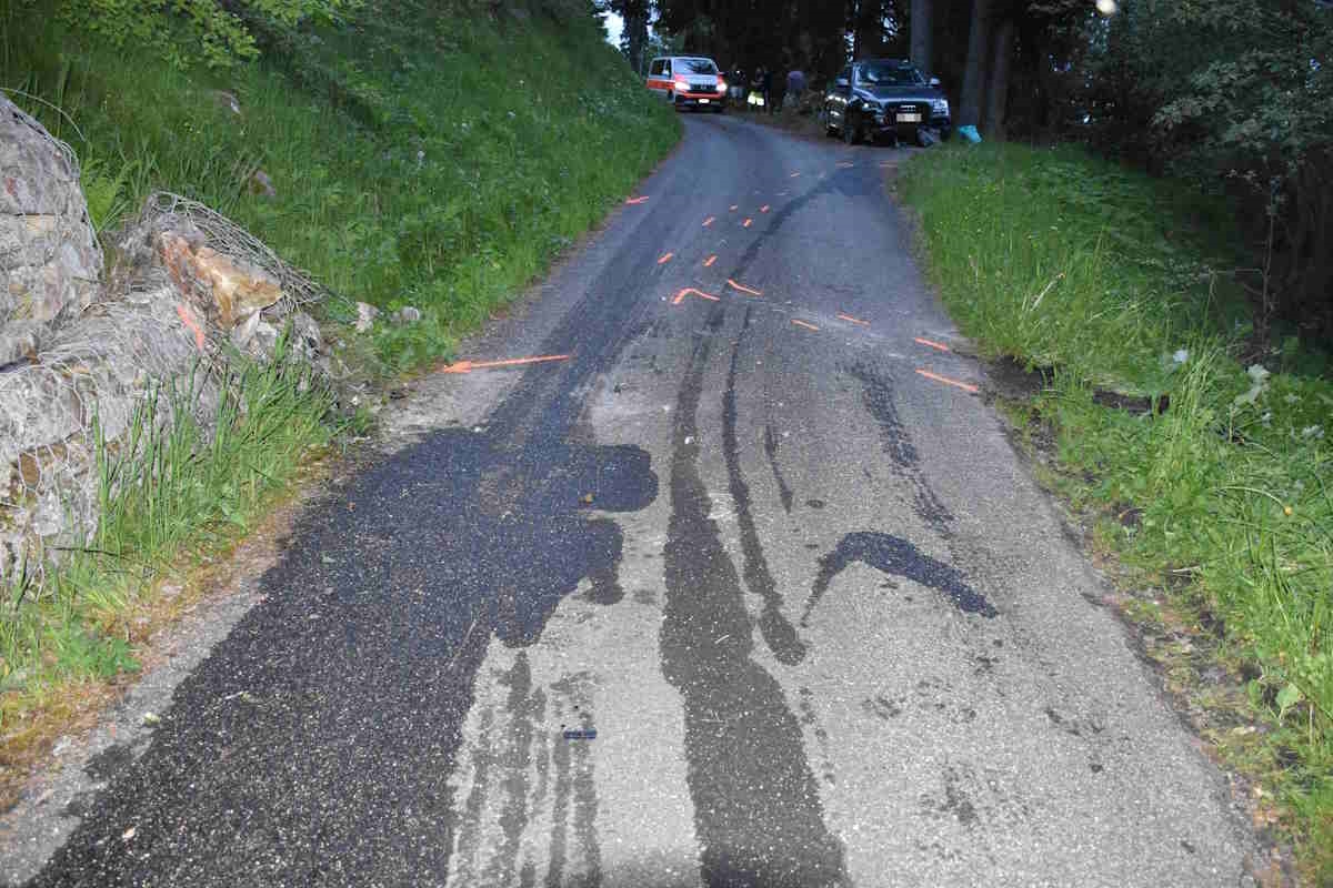 Schlans: Selbstunfall bei Talfahrt von der Alp – Blutprobe angeordnet