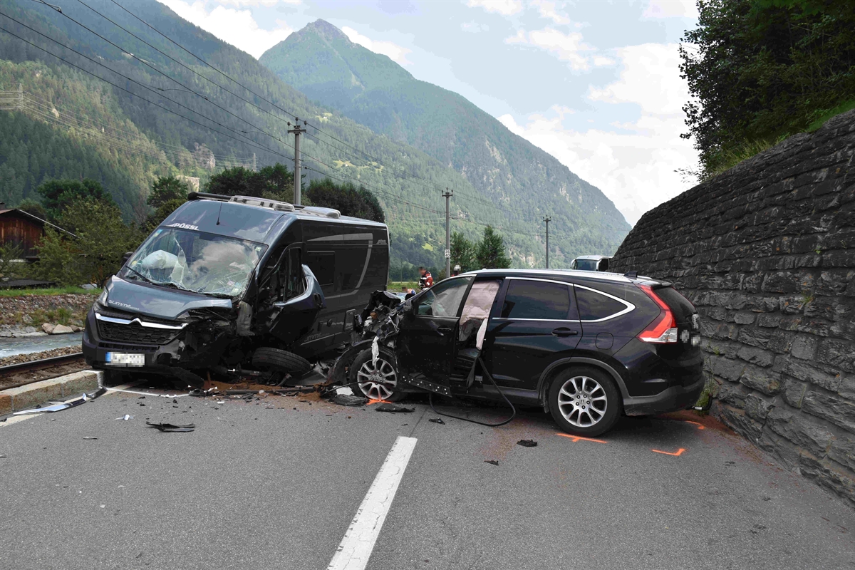 Unfall im Puschlav: Alkoholisiert Verkehrsunfall in Li Curt verursacht