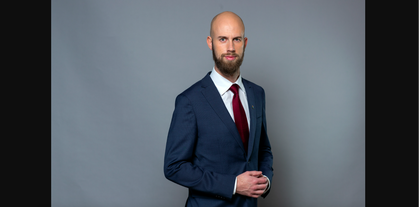 Schwedischer Minister für zivile Verteidigung in Bern