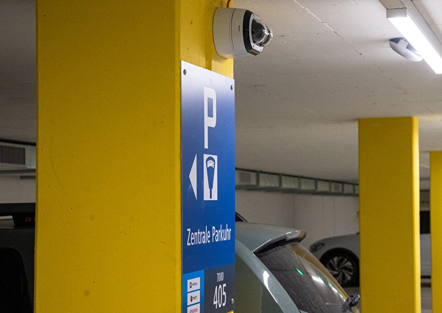 Parkhaus Arcas mit neuem Parkleitsystem und optimierter Videoüberwachung