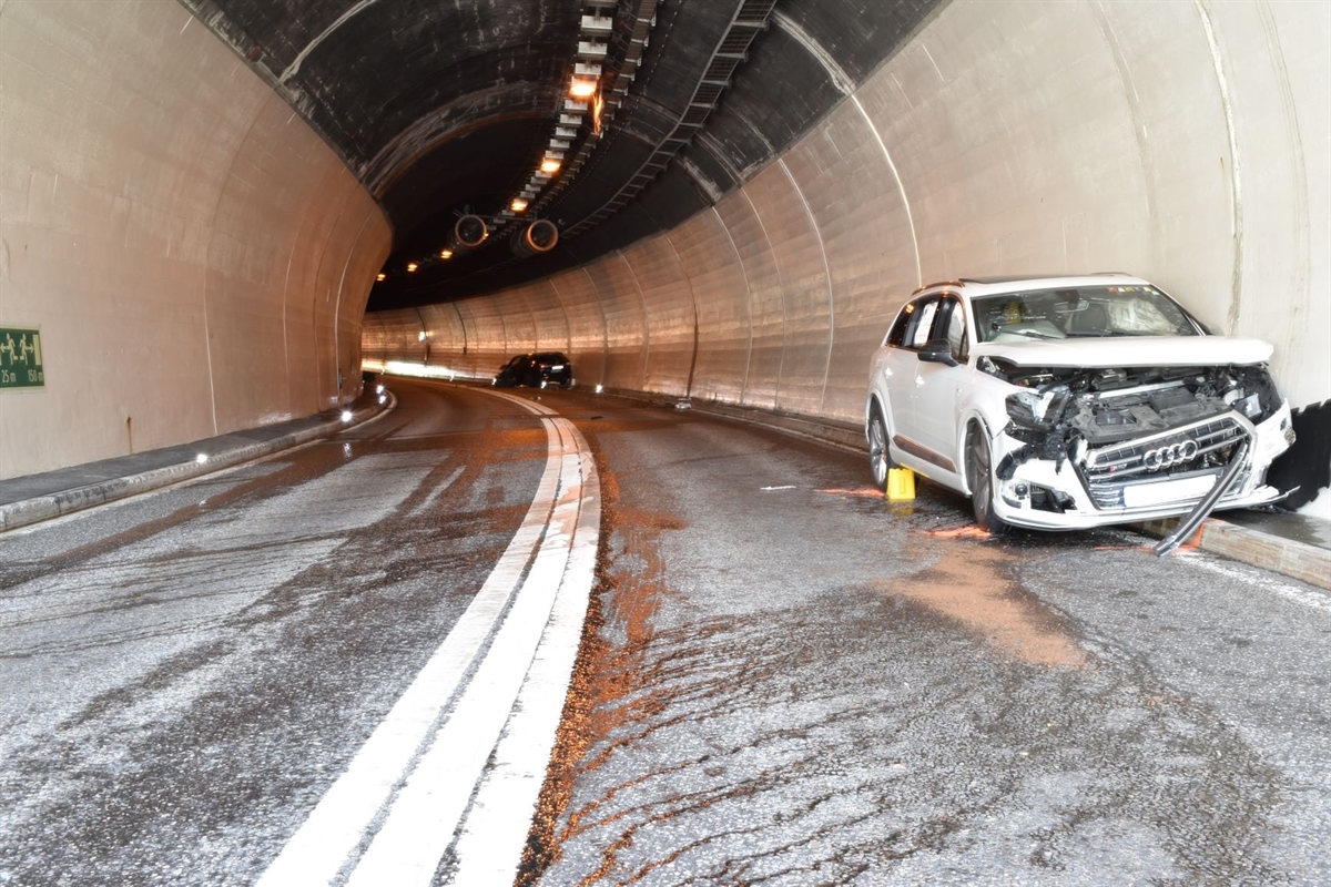 Andeer: Frontalkollision im Tunnel