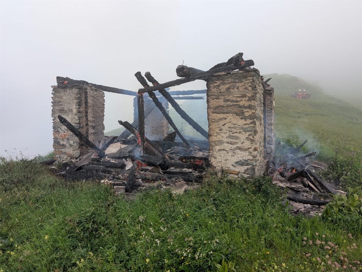 Ilanz/Vals: Zwei Feuerwehreinsätze wegen Bränden