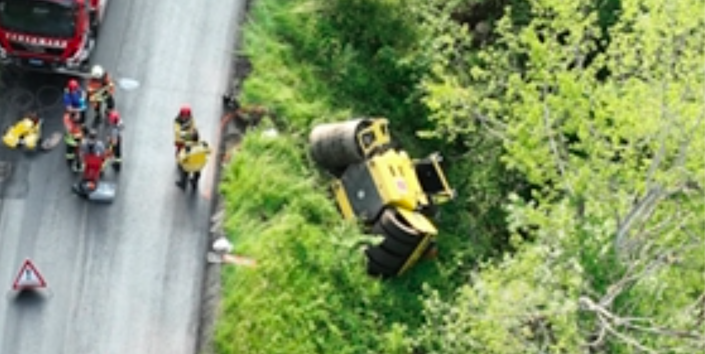 Ilanz: Unfall mit Straßenwalze an der Ladirerstraße