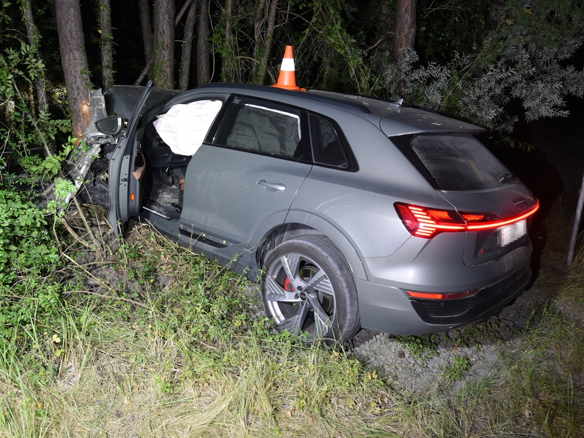Unfall auf der Aktienstraße in Sils im Domleschg