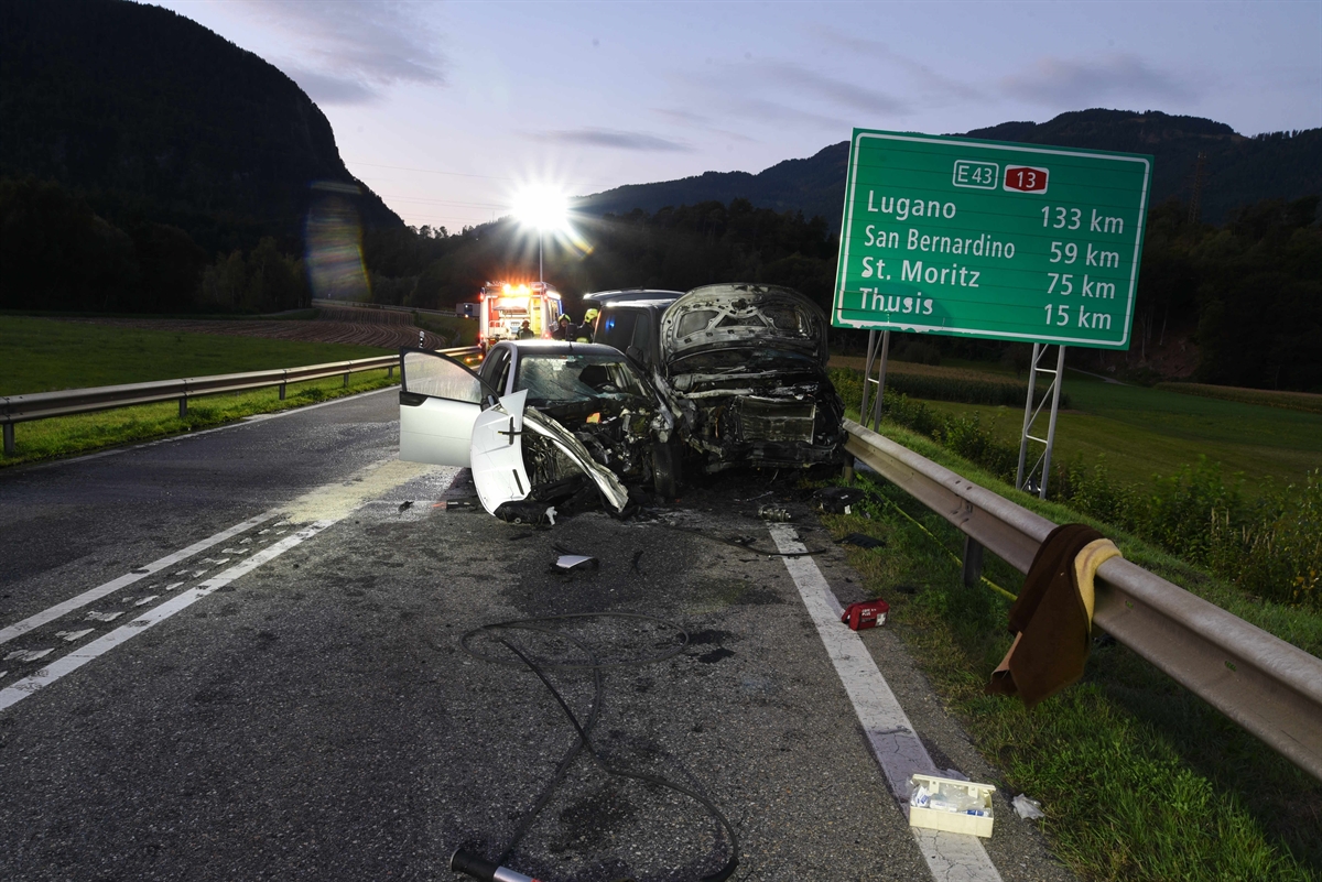 Unfall in Bonaduz: Frühmorgendliche Frontalkollision