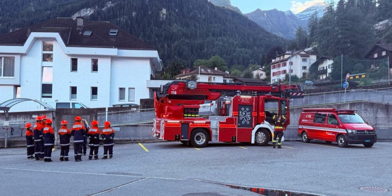 Wenn die Jugendfeuerwehr Heinzenberg/Domleschg die neue Autodrehleiter testet…