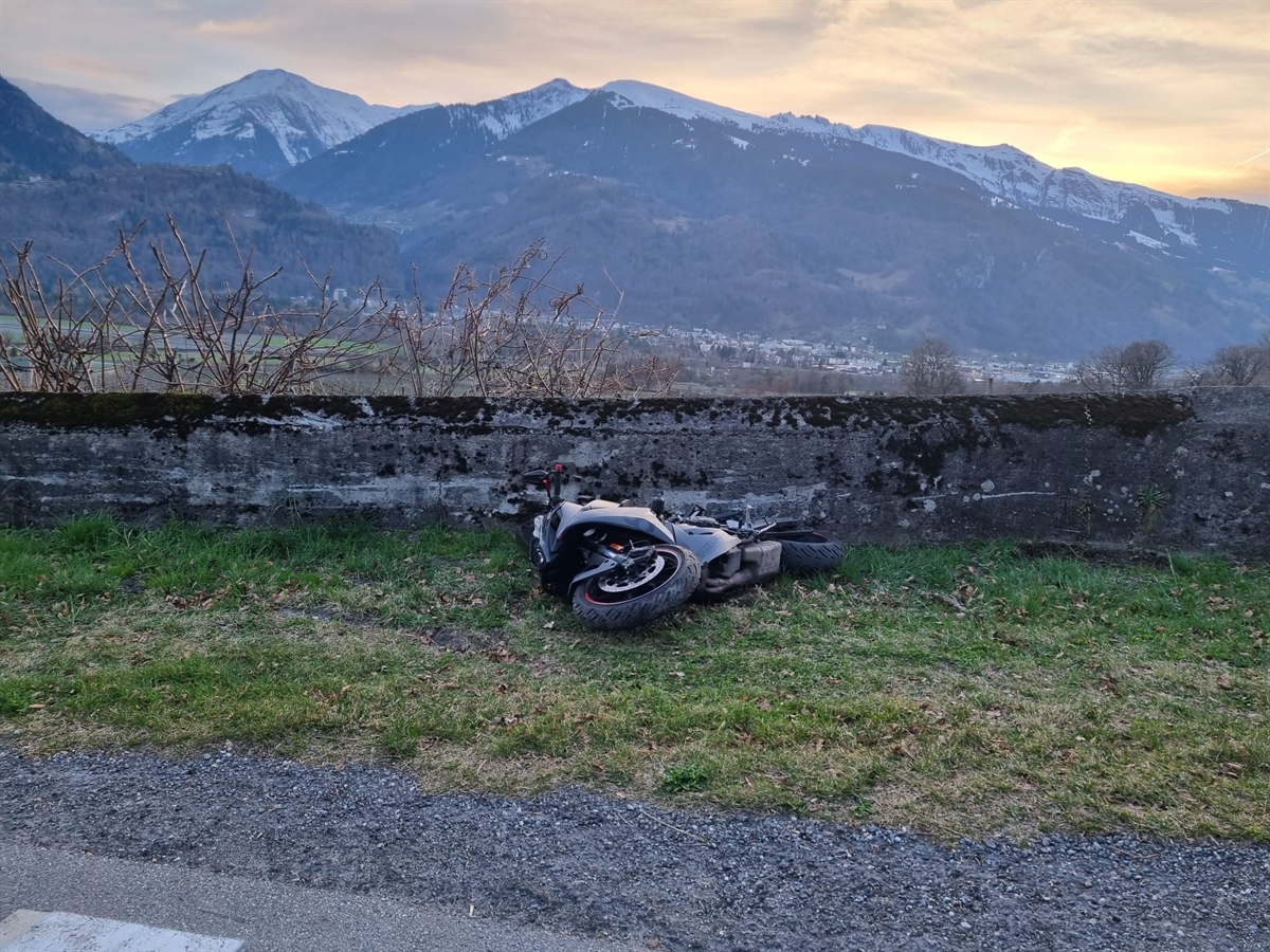 Junglenker (21) stürzt in Maienfeld: Selbstunfall mit Motorrad