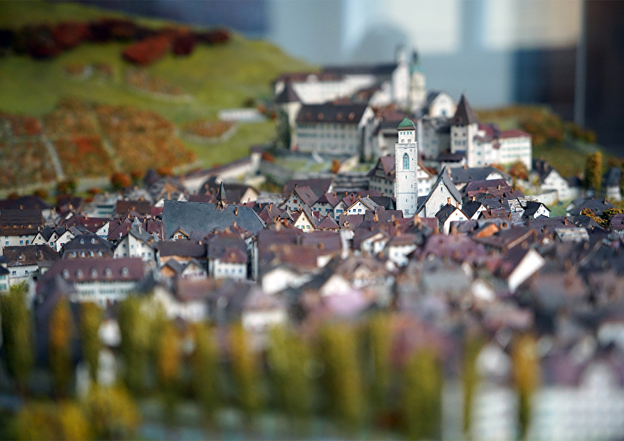 Das Stadtmodell im Rathaus und sein vielbegabter Schöpfer Hans Heinrich Griesel (1918–1994).