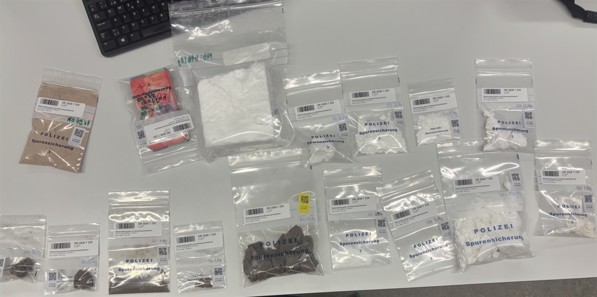Drogenhandel in Ems und Chur: Hausdurchsuchung +++ Mutmaßliche Betäubungsmittelhändler festgenommen