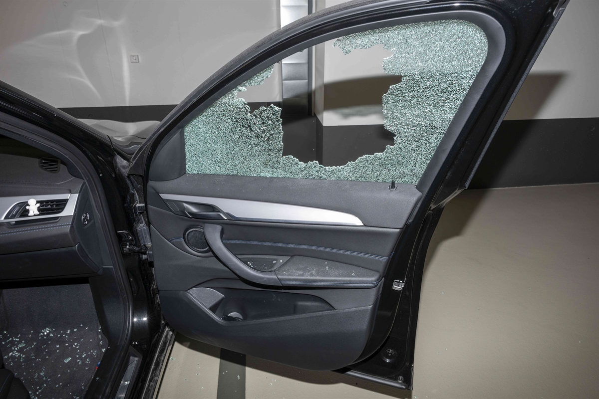 Chur: Fahrzeugaufbrüche aufgeklärt +++ Drögeler verursachte Sachschaden von zehntausenden Franken
