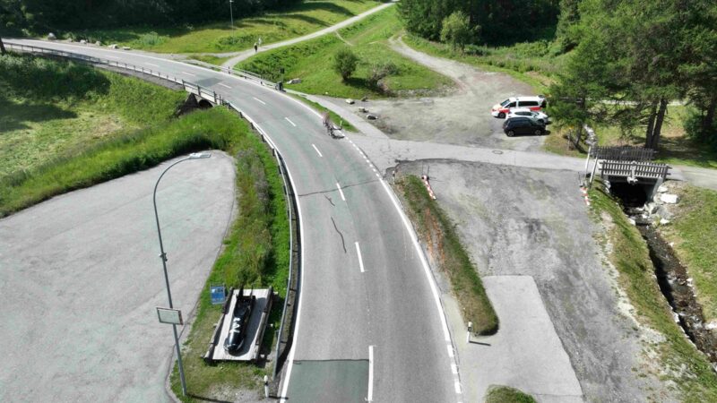 Celerina: Nächtlicher Selbstunfall auf Fahrt nach St. Moritz +++ Blut- und Urinprobe angeordnet