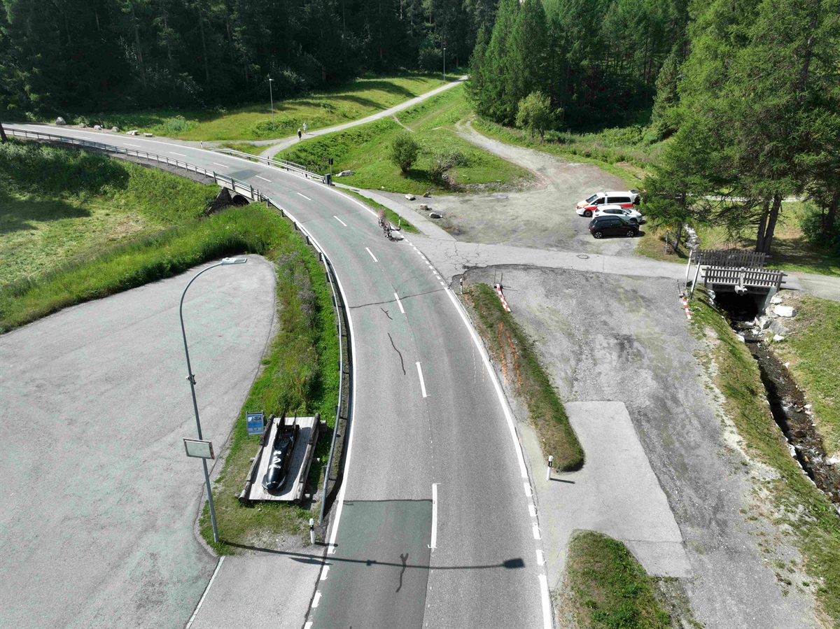 Celerina: Nächtlicher Selbstunfall auf Fahrt nach St. Moritz +++ Blut- und Urinprobe angeordnet