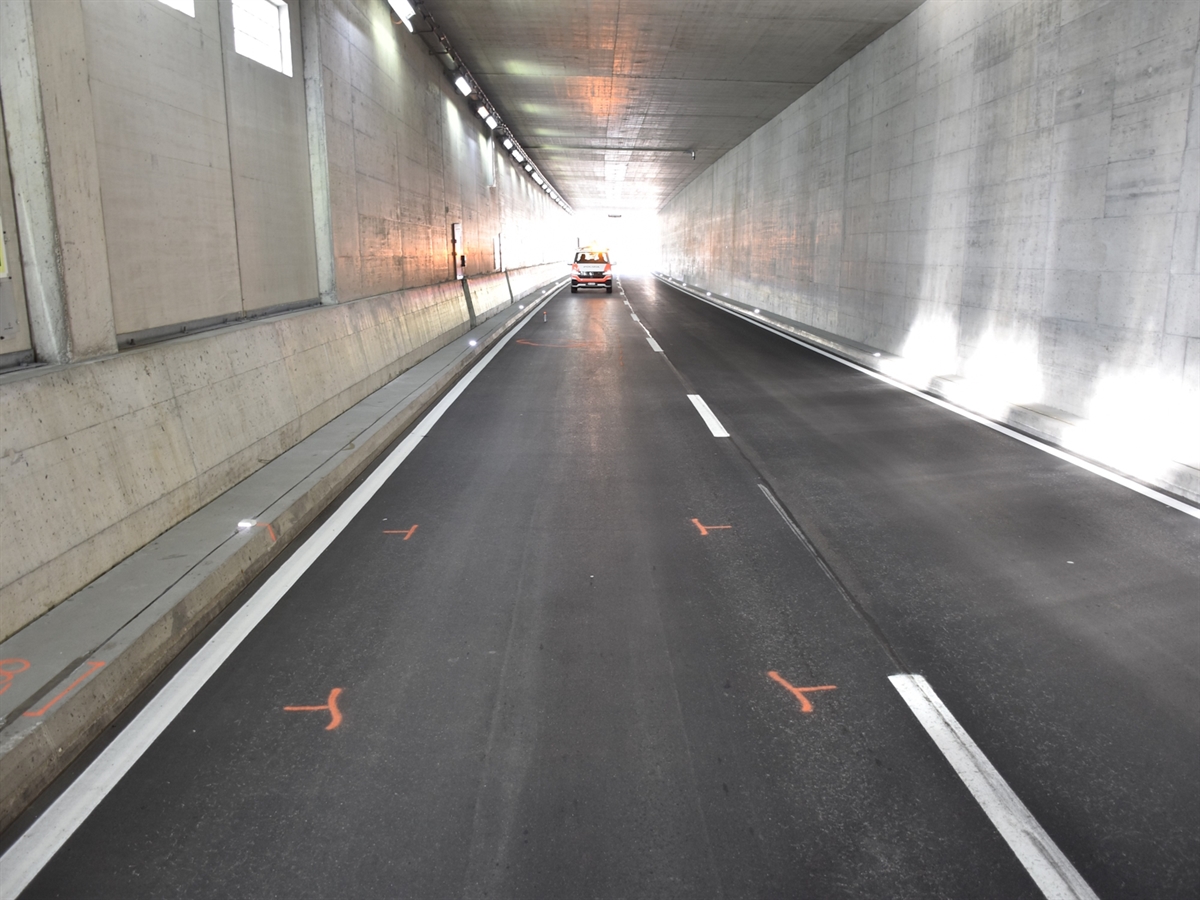 Platta: Velolenker in Tunnel zu spät wahrgenommen