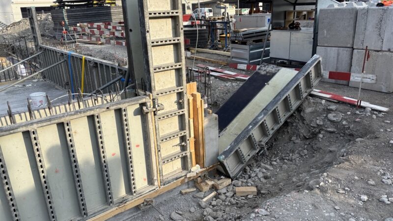 Arbeitsunfall in Chur: Bei Schalungsarbeiten verletzt